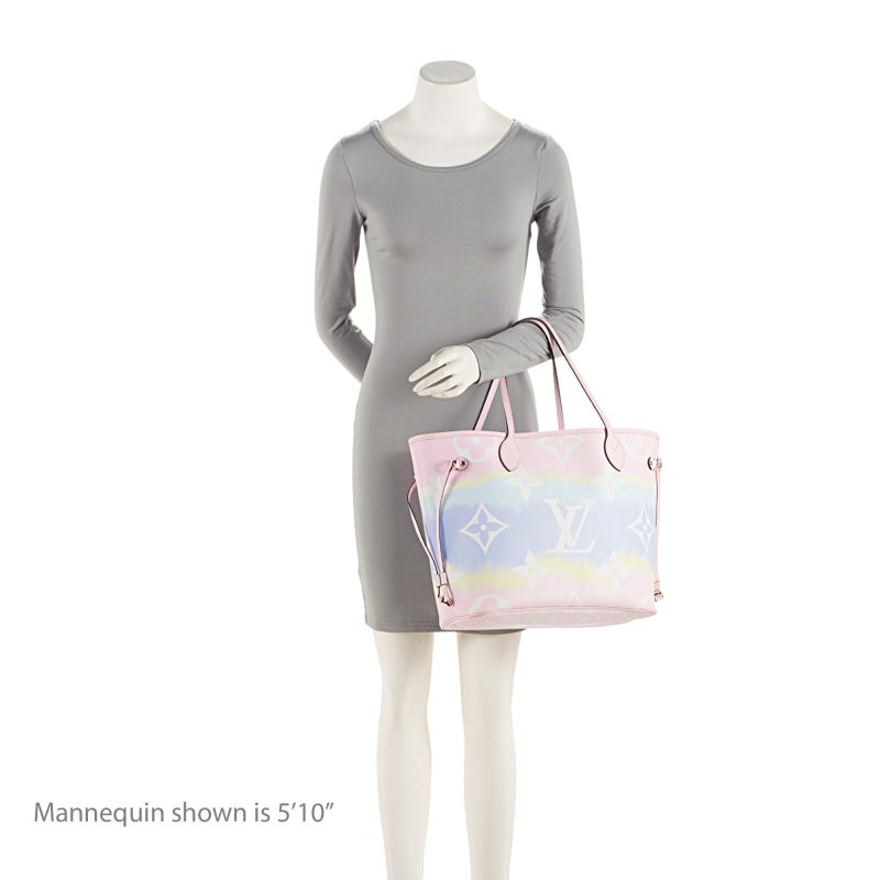 Louis Vuitton Giant Monogram Canvas Escale Neverfull MM Tote (SHF-iW77Ow) - Image 4