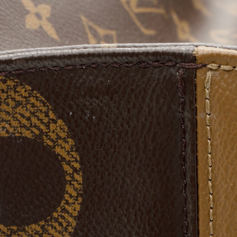 Louis Vuitton Giant Monogram Canvas Onthego MM Tote (SHF-22583) - Image 12