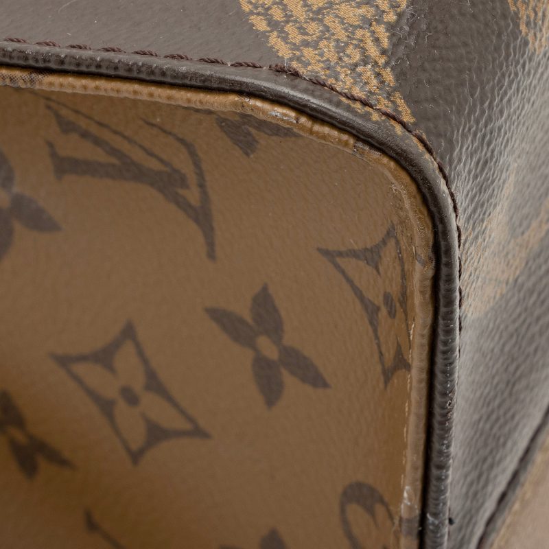 Louis Vuitton Giant Monogram Canvas Onthego MM Tote (SHF-22583) - Image 13