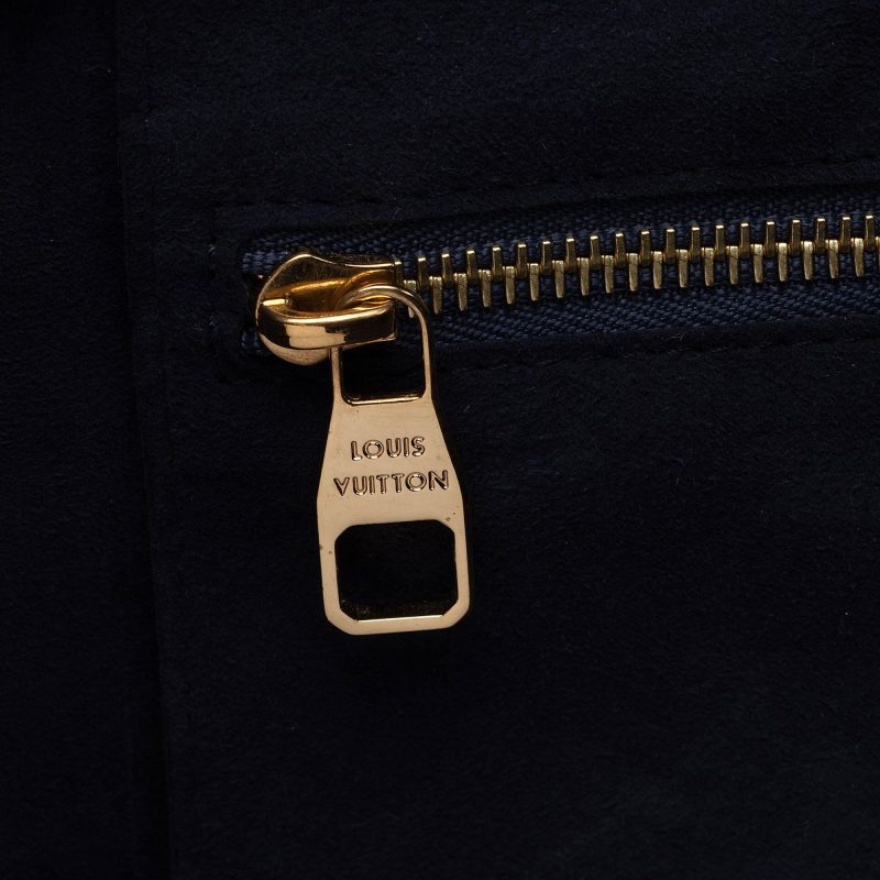 Louis Vuitton Giant Monogram Empreinte Neverfull MM Tote (SHF-gigHPZ) - Image 9