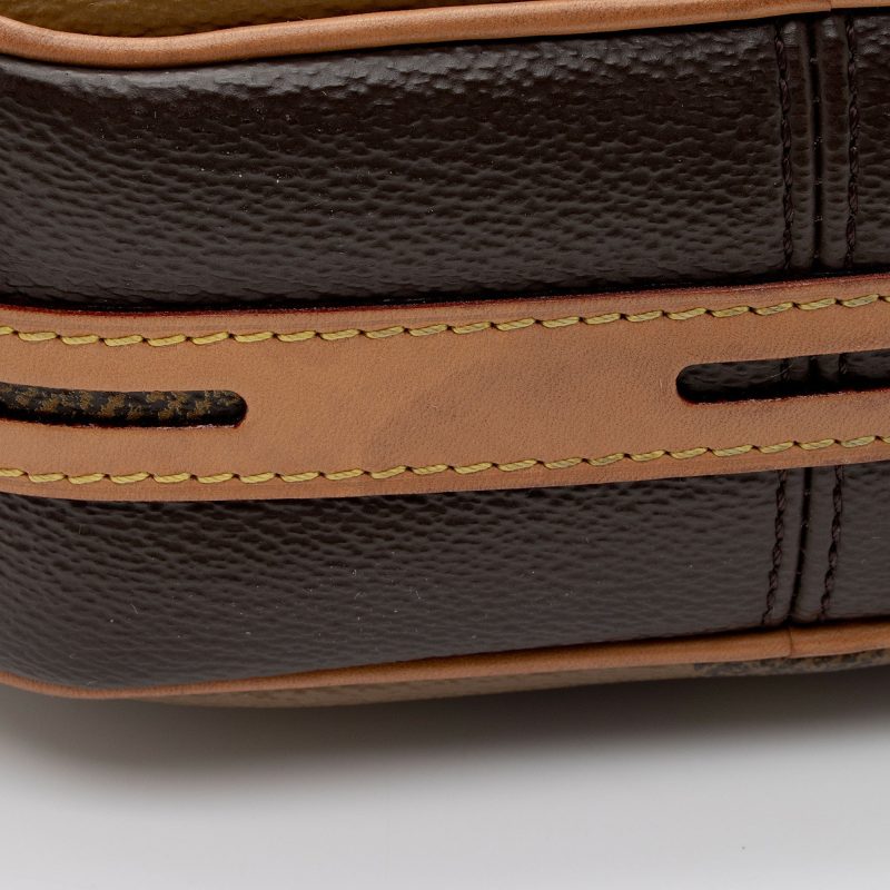 Louis Vuitton Giant Reverse Monogram Canvas Boite Chapeau Souple MM Shoulder Bag (SHF-JuvghO) - Image 17