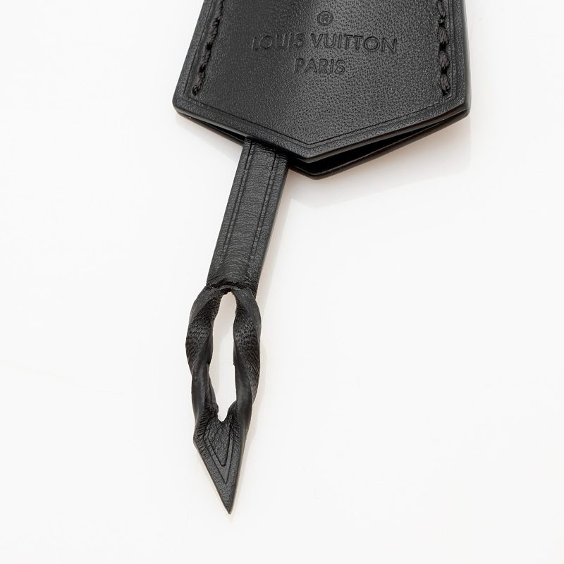 Louis Vuitton Leather Clochette (SHF-22360) - Image 3