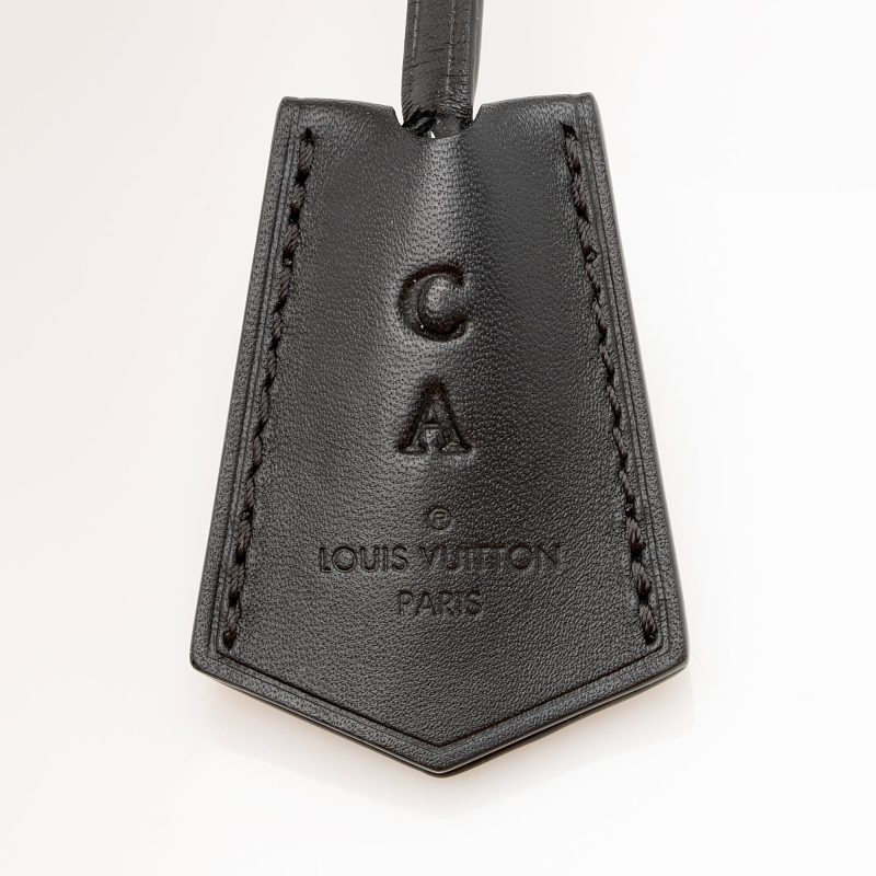 Louis Vuitton Leather Clochette (SHF-22360) - Image 2