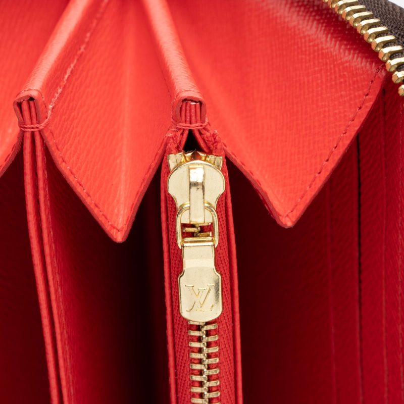 Louis Vuitton Limited Edition Monogram Canvas Animation Transatlantic Zippy Wallet (SHF-xi7jMF) - Image 7