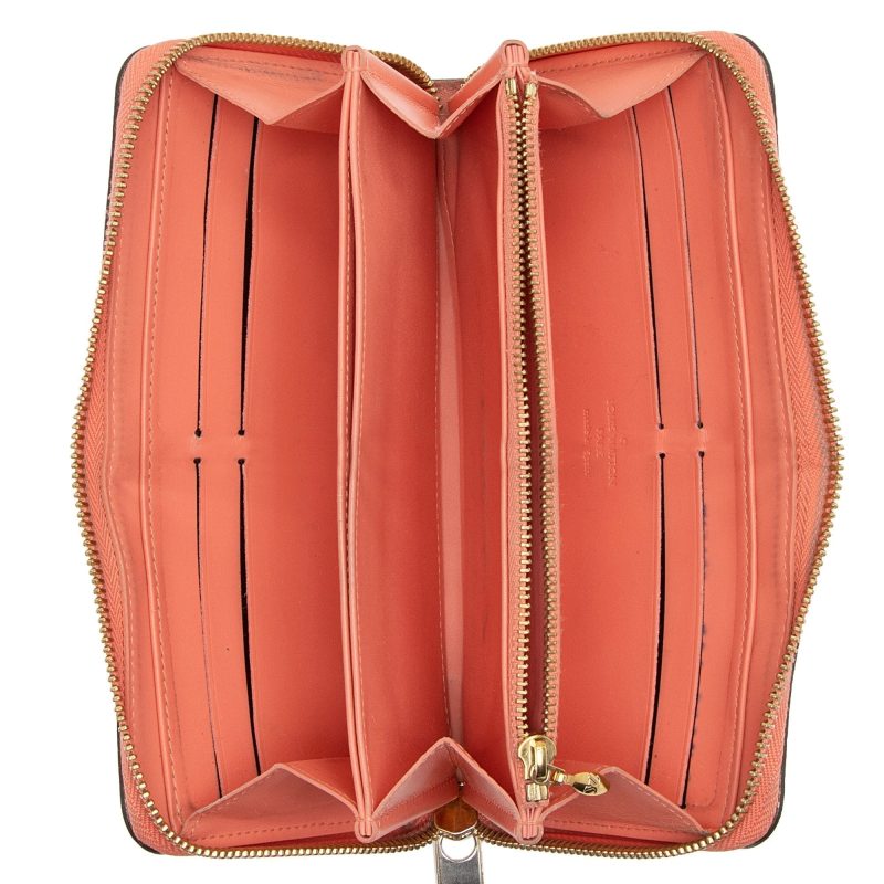 Louis Vuitton Limited Edition Vernis Sweet Monogram Zippy Wallet - Image 4