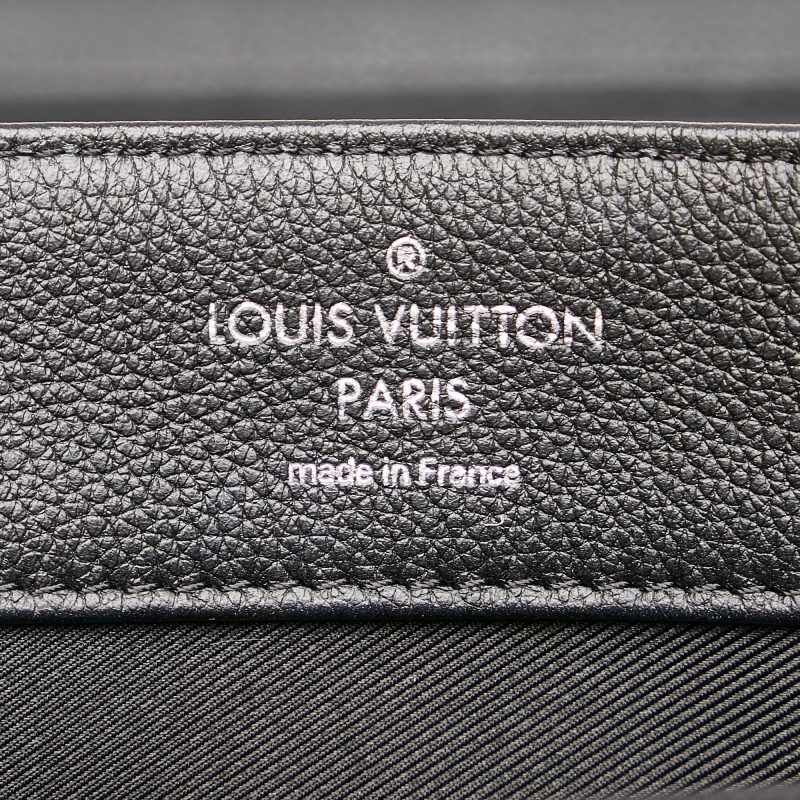 Louis Vuitton LockMe II (SHG-37824) - Image 7