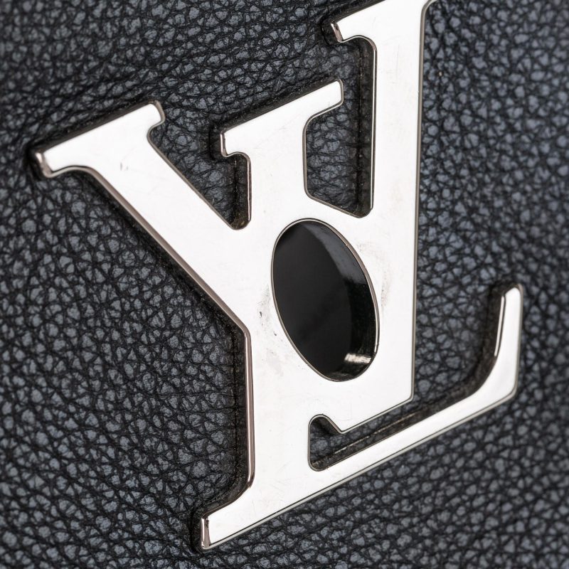Louis Vuitton Lockme Hobo (SHG-37439) - Image 7