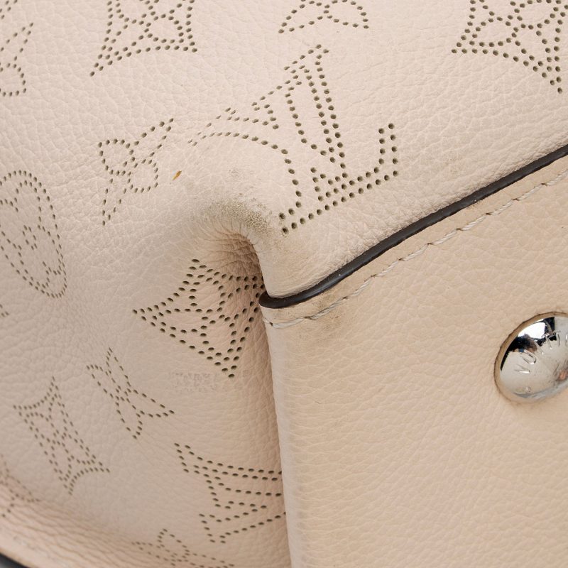 Louis Vuitton Mahina Leather Carmel Hobo (SHF-I2e2sp) - Image 15