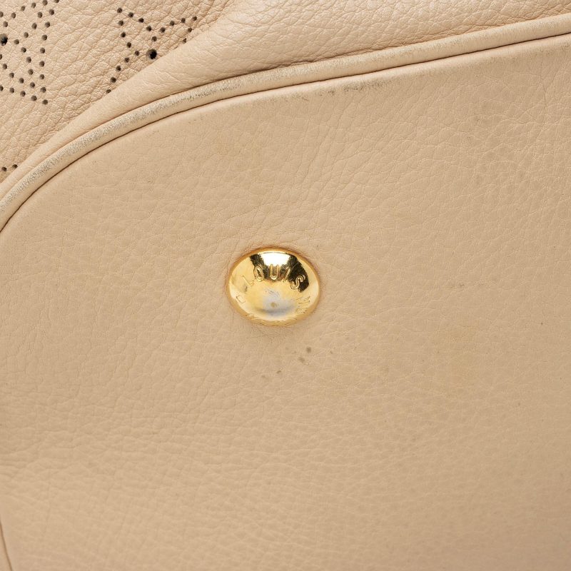 Louis Vuitton Mahina Leather L Hobo (SHF-f8hOUF) - Image 14