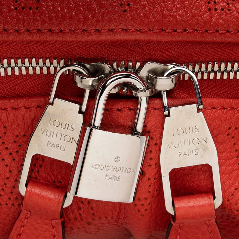 Louis Vuitton Mahina Leather Selene MM Shoulder Bag (SHF-22122) - Image 10