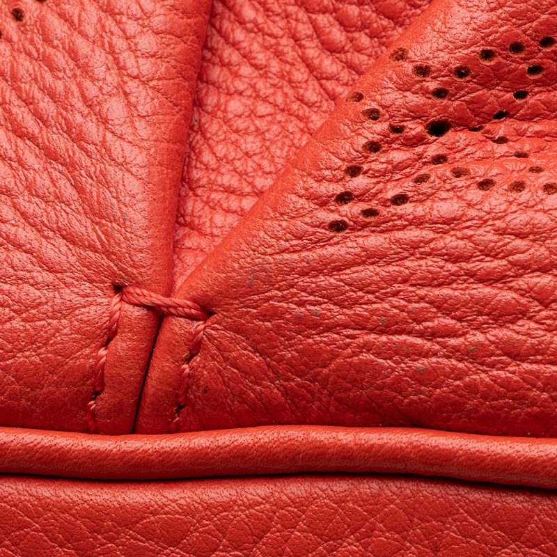 Louis Vuitton Mahina Leather Selene MM Shoulder Bag (SHF-22122) - Image 15