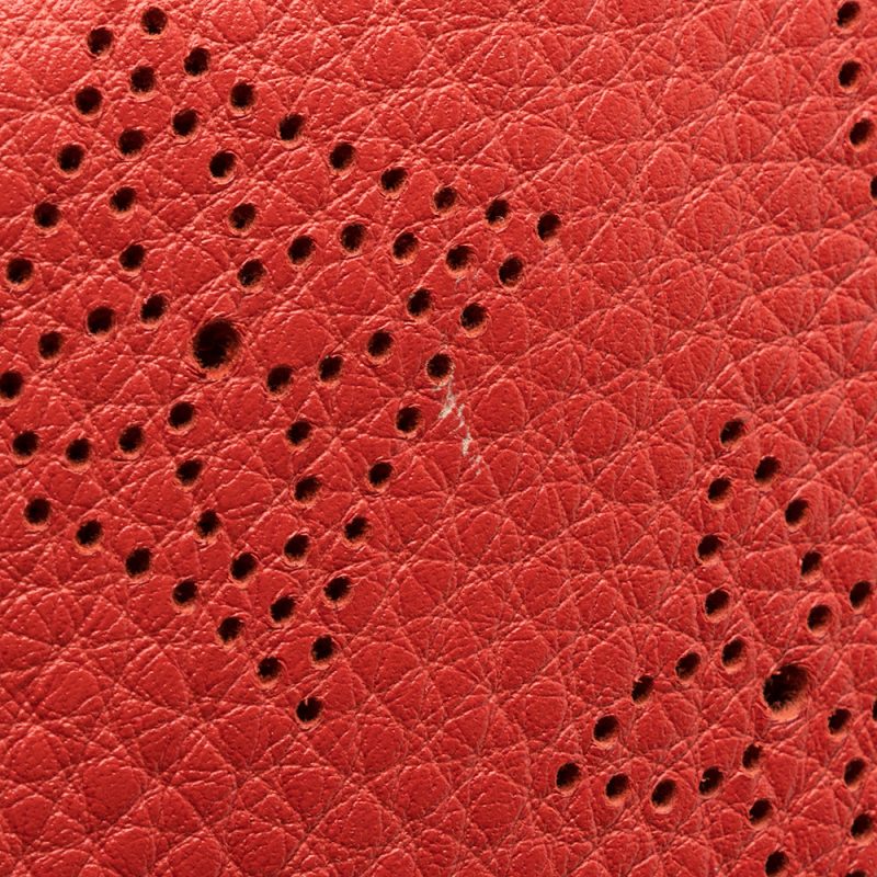 Louis Vuitton Mahina Leather Selene MM Shoulder Bag (SHF-22122) - Image 19