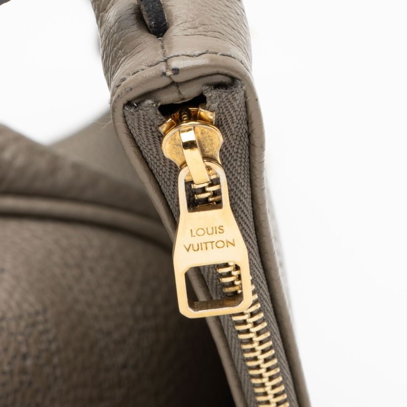 Louis Vuitton Mahina Leather Selene MM Shoulder Bag (SHF-QeOxAV) - Image 15