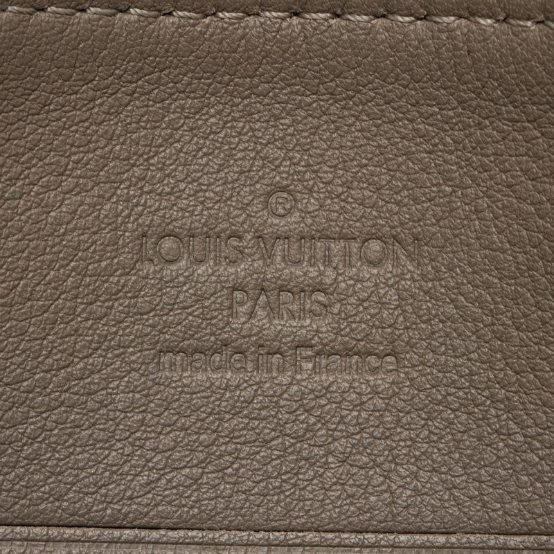 Louis Vuitton Mahina Leather Selene MM Shoulder Bag (SHF-QeOxAV) - Image 9