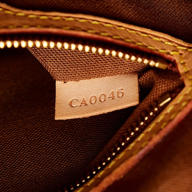 Louis Vuitton Monogram Batignolles Vertical (SHG-37038) - Image 7