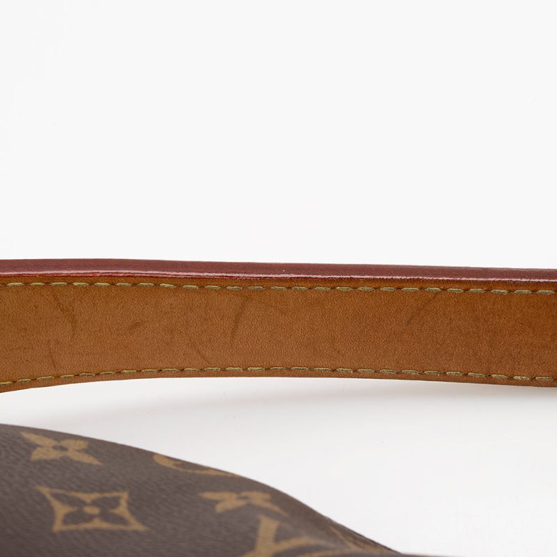 Louis Vuitton Monogram Canvas Berri PM Shoulder Bag (SHF-16601) - Image 15
