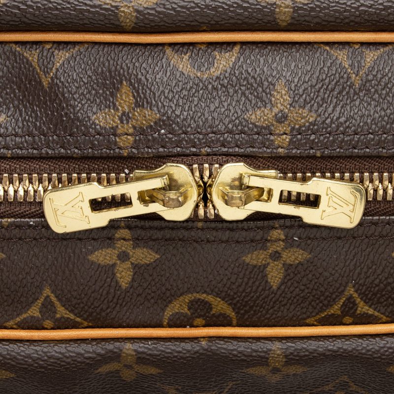 Louis Vuitton Monogram Canvas Carryall Weekender (SHF-PsGKrA) - Image 9