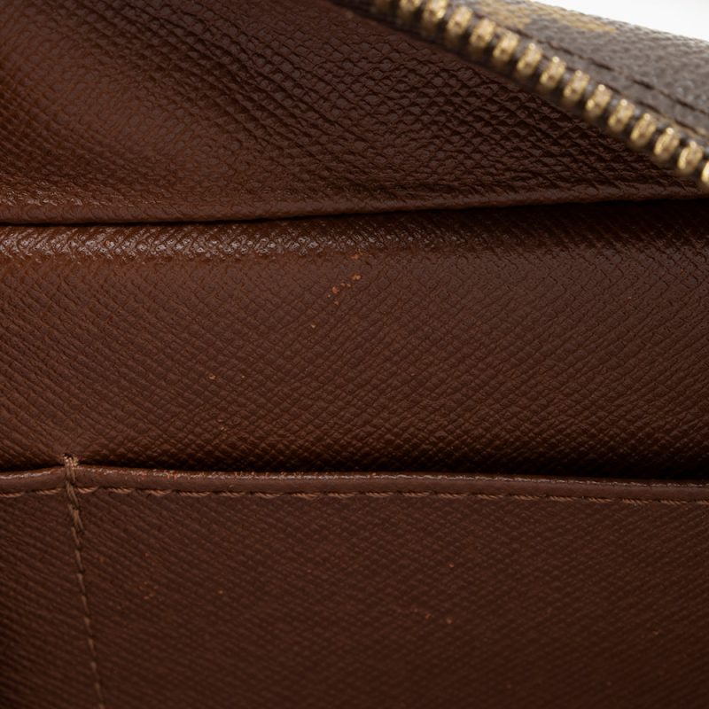 Louis Vuitton Monogram Canvas Cite MM Shoulder Bag (SHF-16727) - Image 14