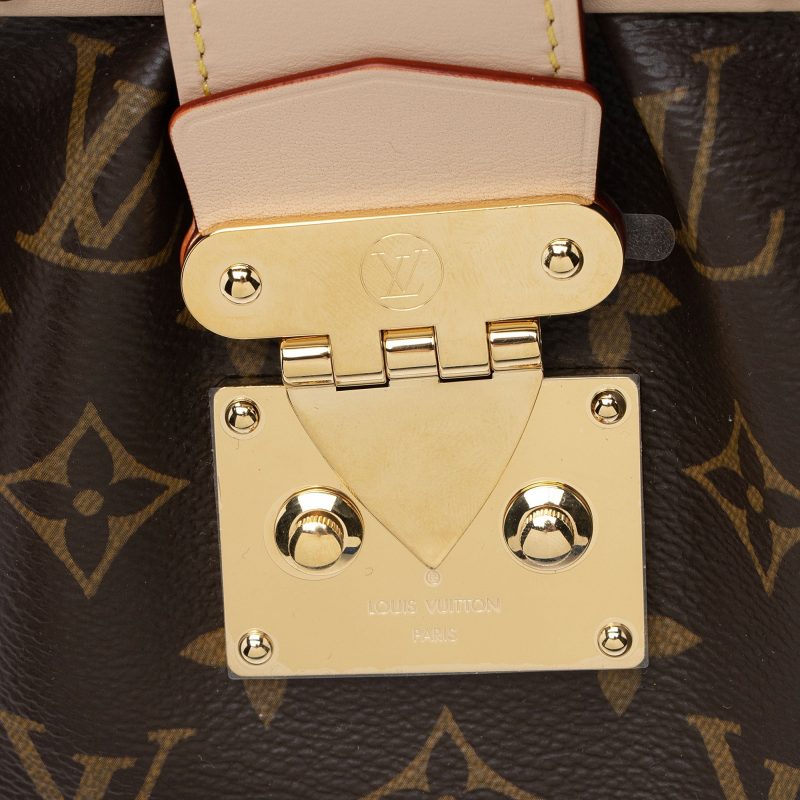 Louis Vuitton Monogram Canvas Clutch (SHF-aOWiSq) - Image 7