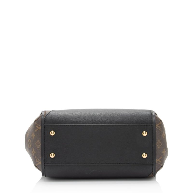 Louis Vuitton Monogram Canvas Kimono Tote (SHF-sLhnlU) - Image 3