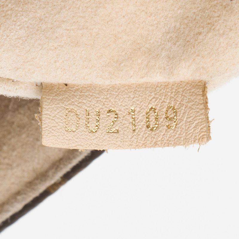 Louis Vuitton Monogram Canvas Locky BB Satchel (SHF-F1XLe6) - Image 5