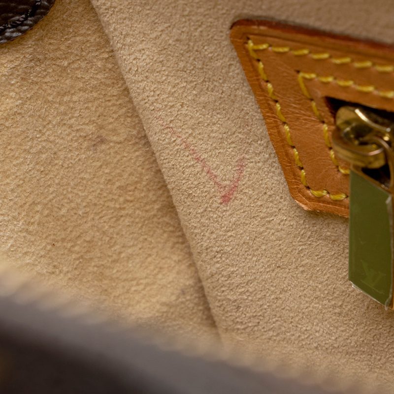 Louis Vuitton Monogram Canvas Looping MM Shoulder Bag (SHF-17843) - Image 13