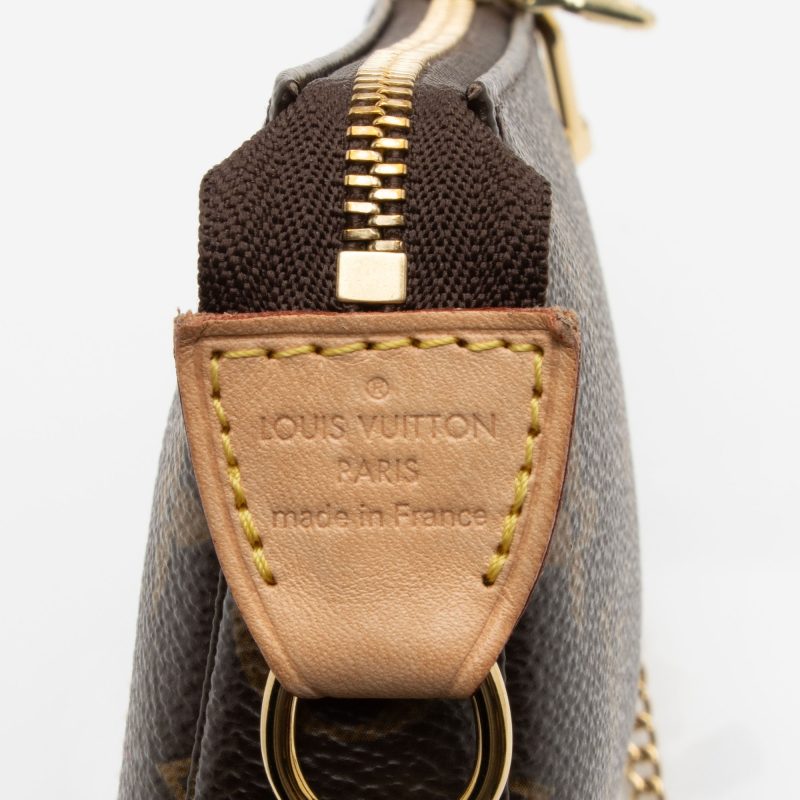 Louis Vuitton Monogram Canvas Mini Pochette Accessoires (SHF-2TuG2c) - Image 7