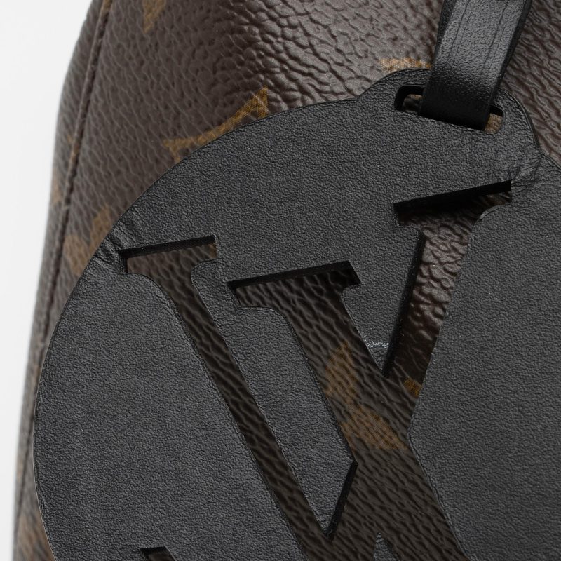 Louis Vuitton Monogram Canvas Montsouris PM NM Backpack (SHF-uUzo6J) - Image 9