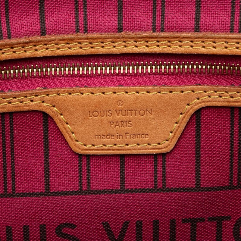 Louis Vuitton Monogram Canvas Neverfull PM Tote (SHF-kxS8y0) - Image 9