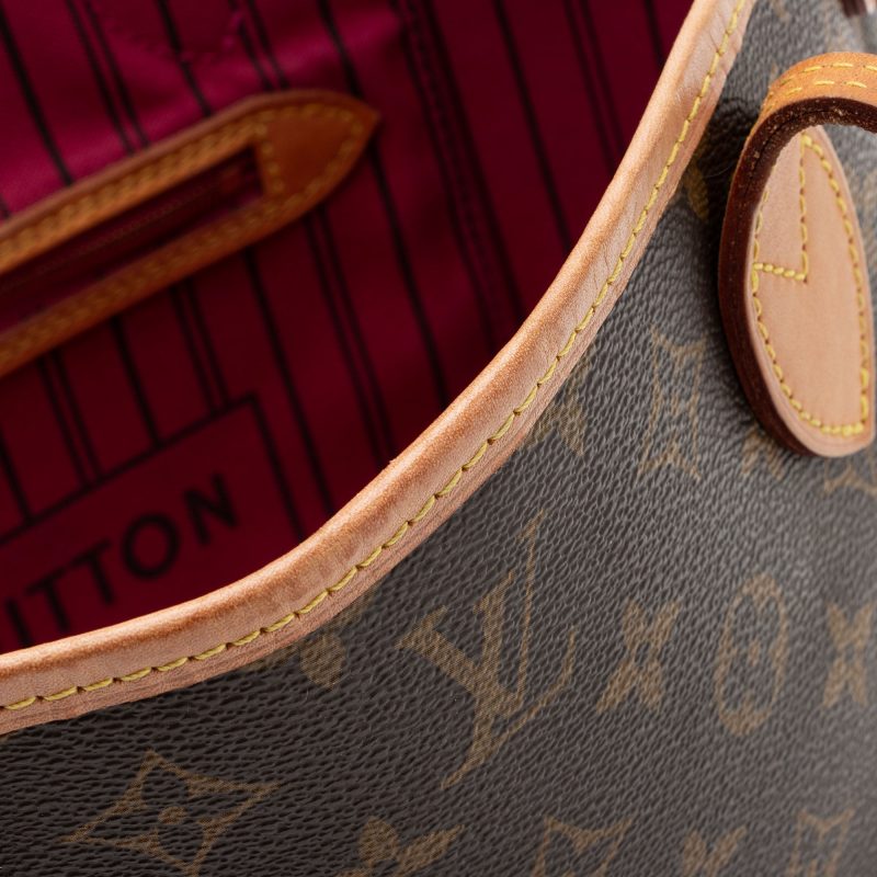 Louis Vuitton Monogram Canvas Neverfull PM Tote (SHF-kxS8y0) - Image 13