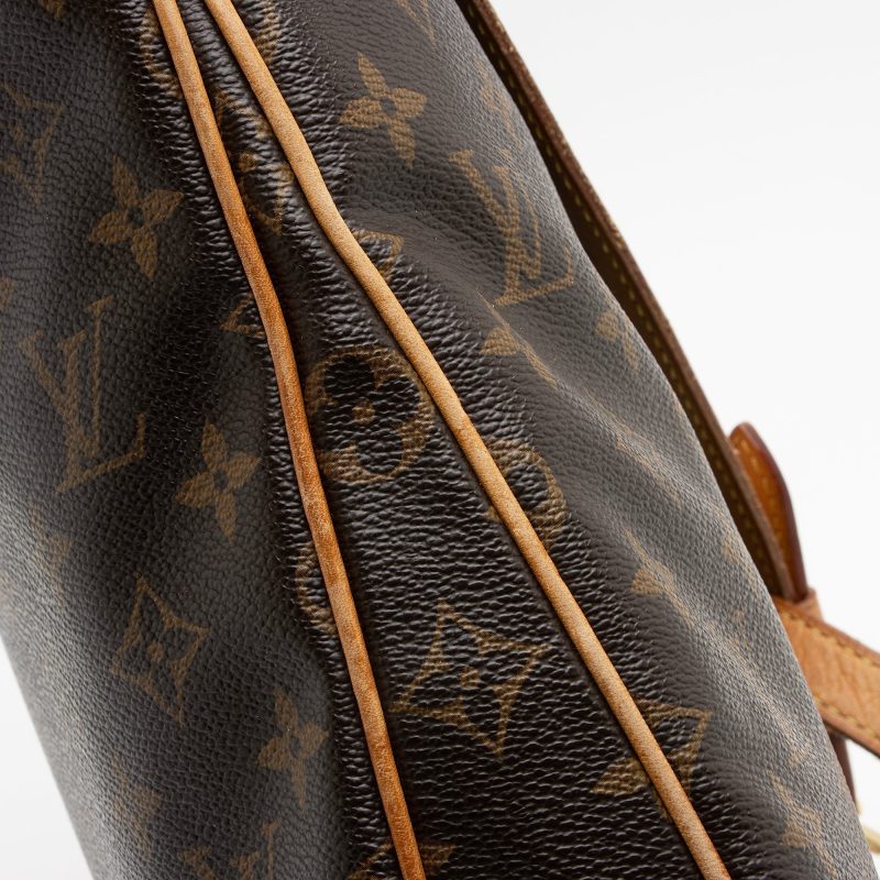 Louis Vuitton Monogram Canvas Odeon MM Shoulder Bag (SHF-22493) - Image 17