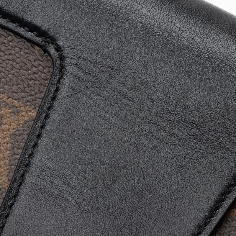 Louis Vuitton Monogram Canvas Padlock on Strap (SHF-22456) - Image 9