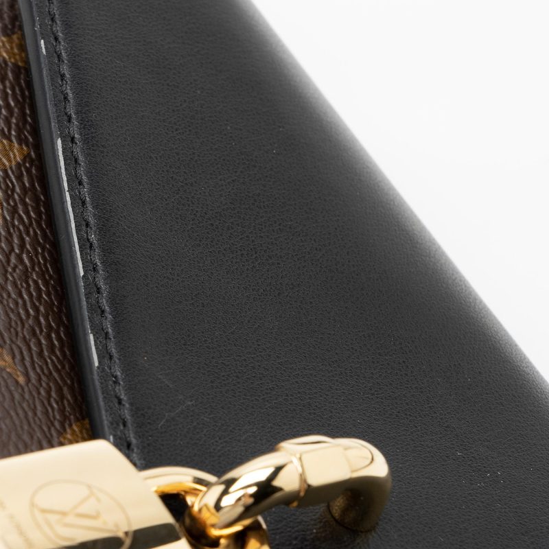 Louis Vuitton Monogram Canvas Padlock on Strap (SHF-22456) - Image 10
