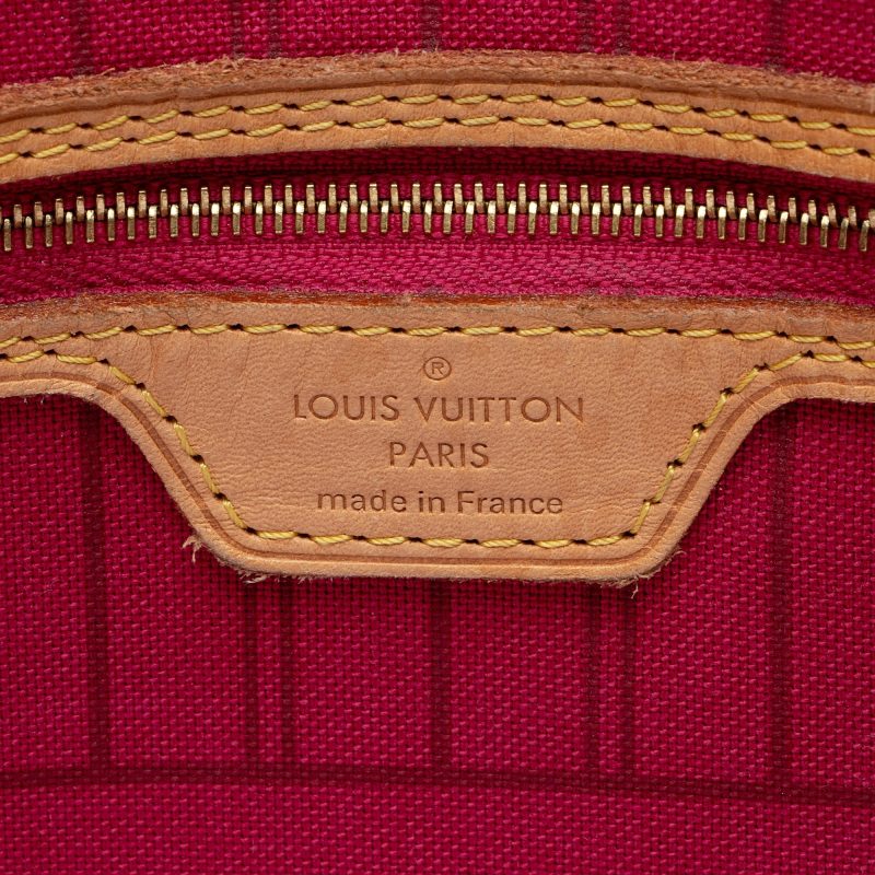 Louis Vuitton Monogram Canvas Patches Neverfull MM Tote (SHF-VCZIdY) - Image 7