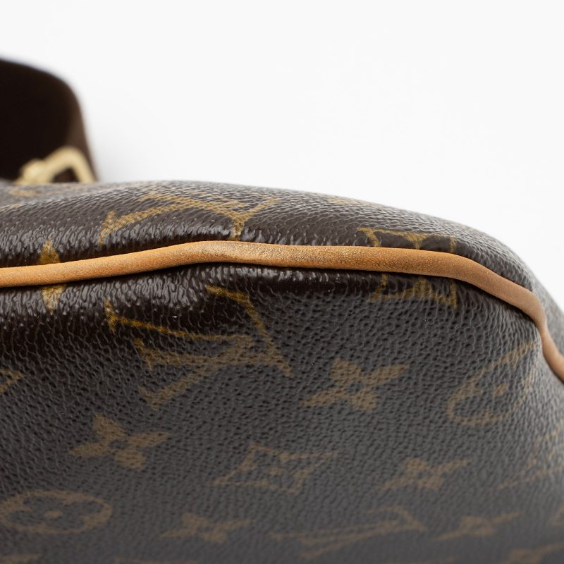 Louis Vuitton Monogram Canvas Pochette Bosphore Messenger Bag (SHF-wCZE0F) - Image 15