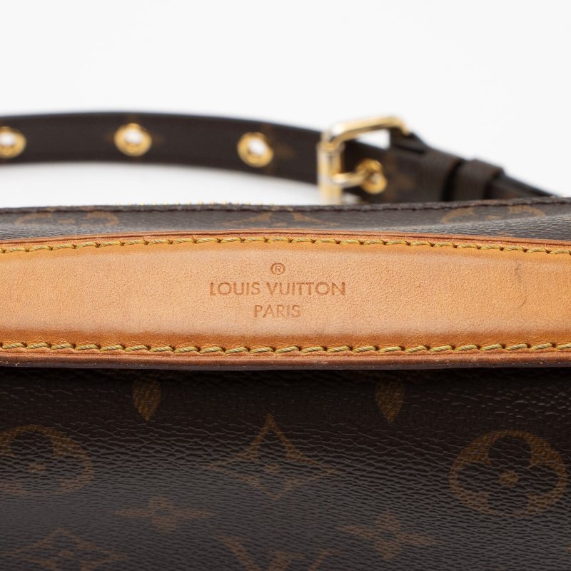 Louis Vuitton Monogram Canvas Pochette Metis Shoulder Bag (SHF-K0SV3p) - Image 11