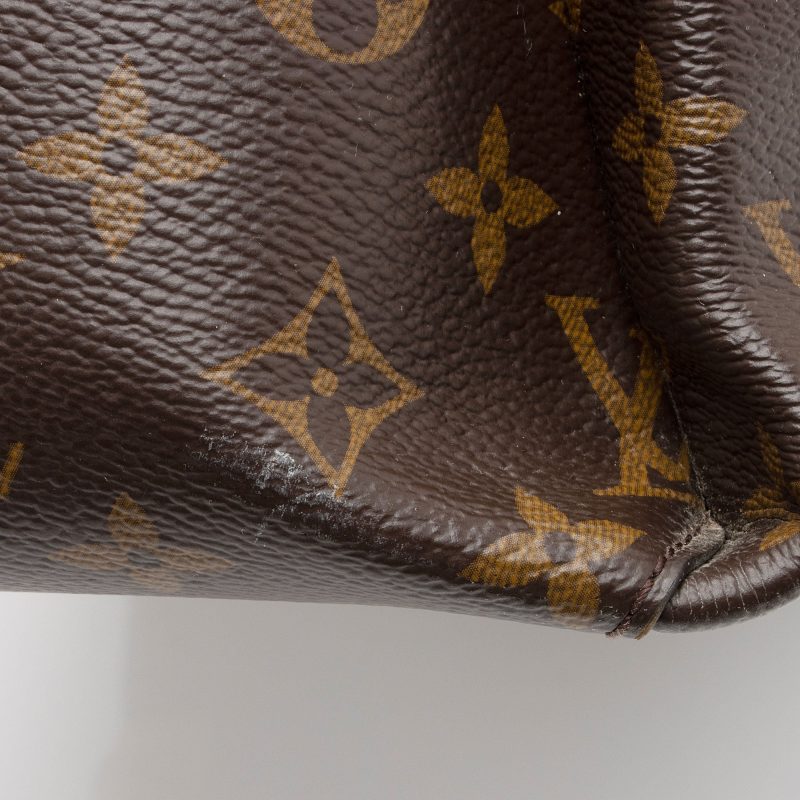 Louis Vuitton Monogram Canvas Soufflot MM Satchel (SHF-dGltnw) - Image 13