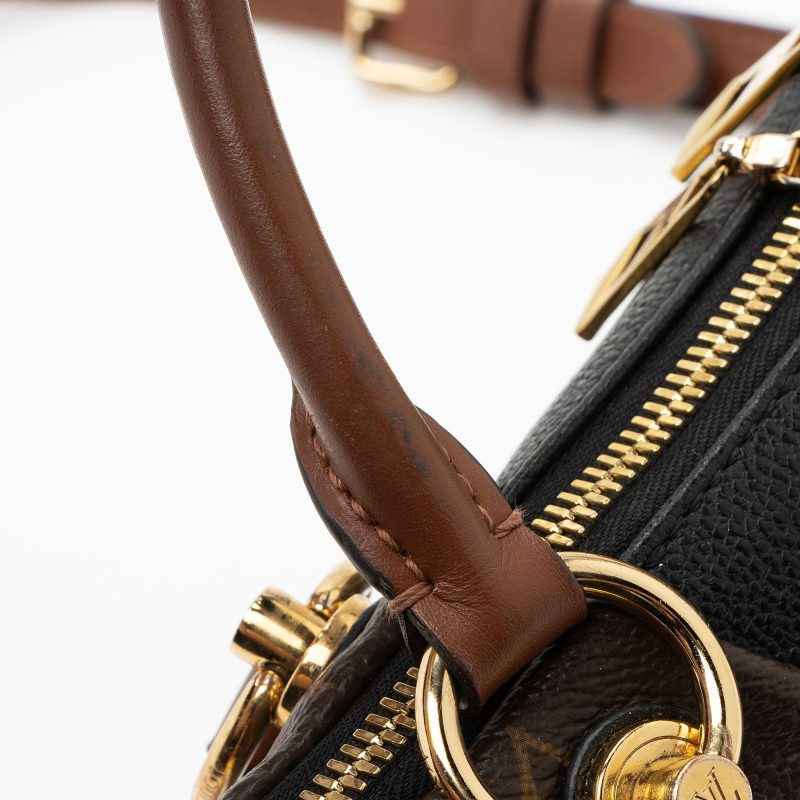 Louis Vuitton Monogram Canvas V Tote BB (SHF-Usc1kb) - Image 17
