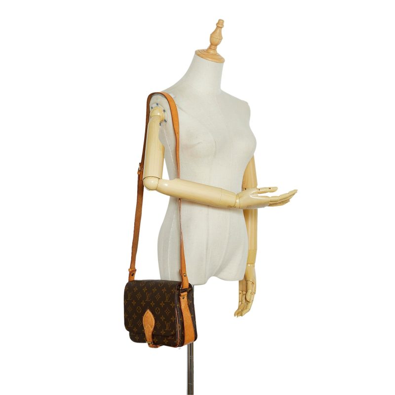 Louis Vuitton Monogram Cartouchiere MM (SHG-VgnUIA) - Image 4