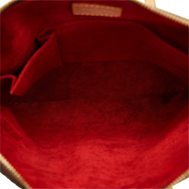 Louis Vuitton Monogram Coussin GM (SHG-CbguRQ) - Image 5