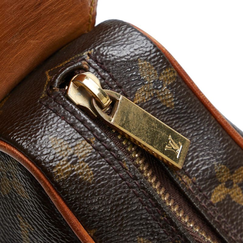 Louis Vuitton Monogram Croissant MM (SHG-dQm8kF) - Image 8