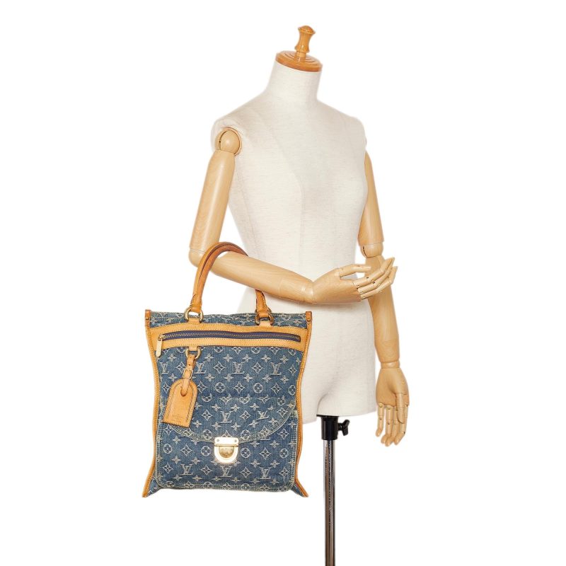 Louis Vuitton Monogram Denim Sac Plat (SHG-xNyEUX) - Image 4