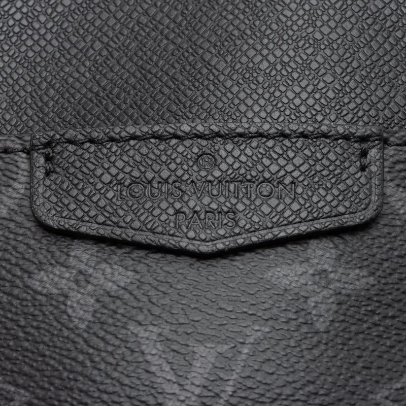 Louis Vuitton Monogram Eclipse Taiga Leather Taigarama Outdoor Sling Bag (SHF-23939) - Image 6