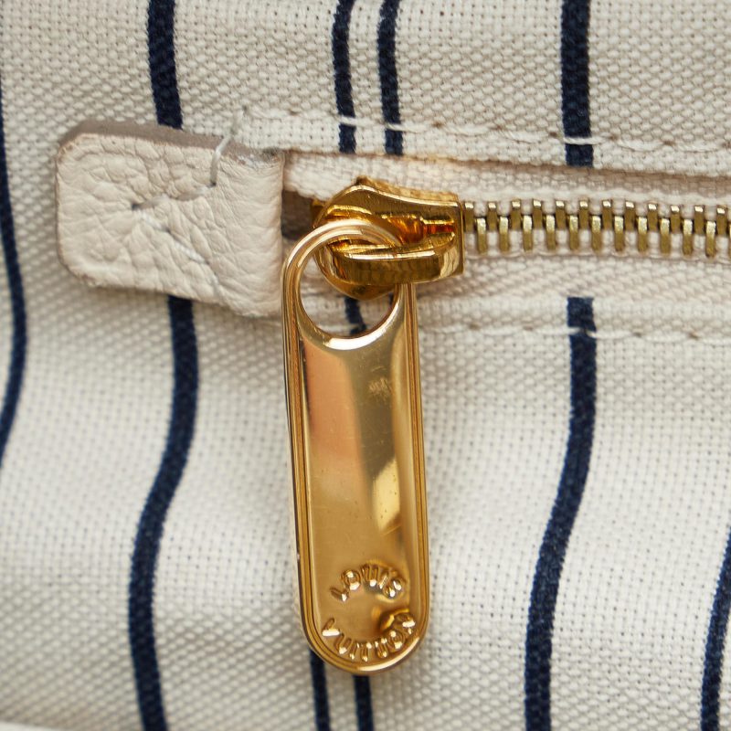 Louis Vuitton Monogram Empreinte Artsy MM (SHG-i5NSDg) - Image 9