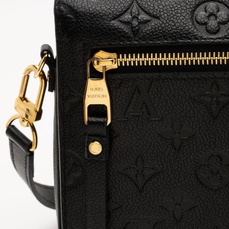 Louis Vuitton Monogram Empreinte Pochette Metis Shoulder Bag (SHF-bF4NL3) - Image 17