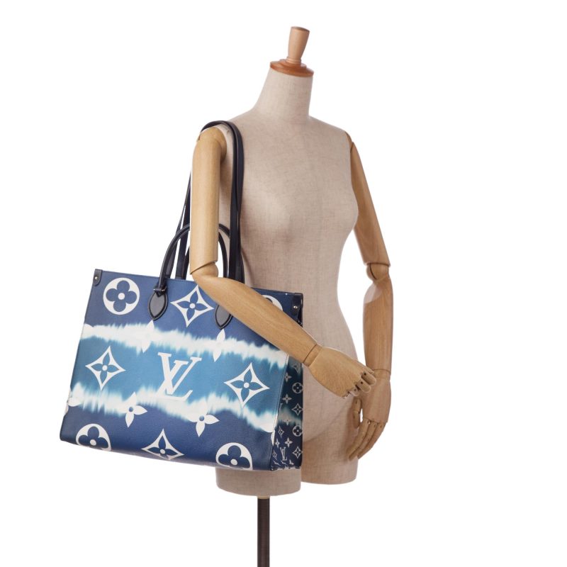 Louis Vuitton Monogram Escale OntheGo GM (SHG-zq74qa) - Image 4