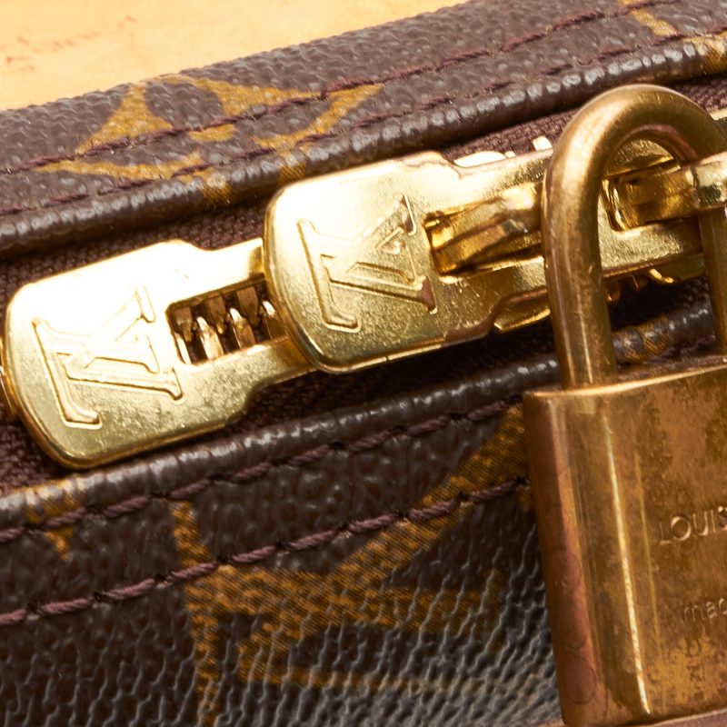Louis Vuitton Monogram Excursion (SHG-33873) - Image 9