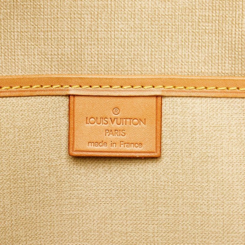 Louis Vuitton Monogram Excursion (SHG-0CGXsZ) - Image 5
