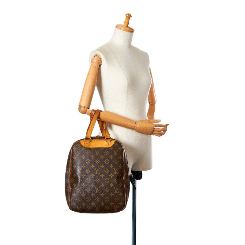 Louis Vuitton Monogram Excursion (SHG-7xSAUd) - Image 4