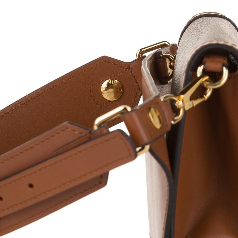 Louis Vuitton Monogram Giant Reverse Dauphine Bumbag (SHG-34448) - Image 8